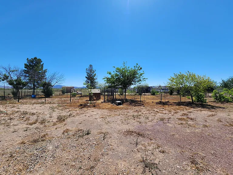 1050 W Rochin Rd — Photo 51