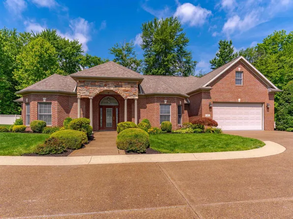1469 Woodfield Dr, Newburgh, IN 47630