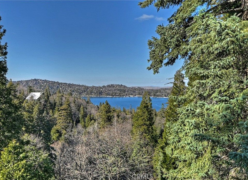 1st image of 566 Sunderland Ct