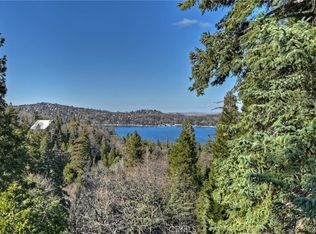 566 Sunderland Ct, Lake Arrowhead, CA 92352