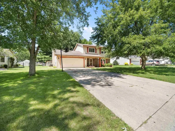 1332 Ridgewood Ln, Bluffton, IN 46714