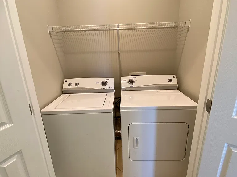 803 W Georgia St #1 — Photo 23