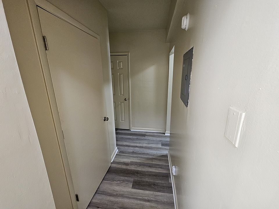 610-2_Hallway_06102024