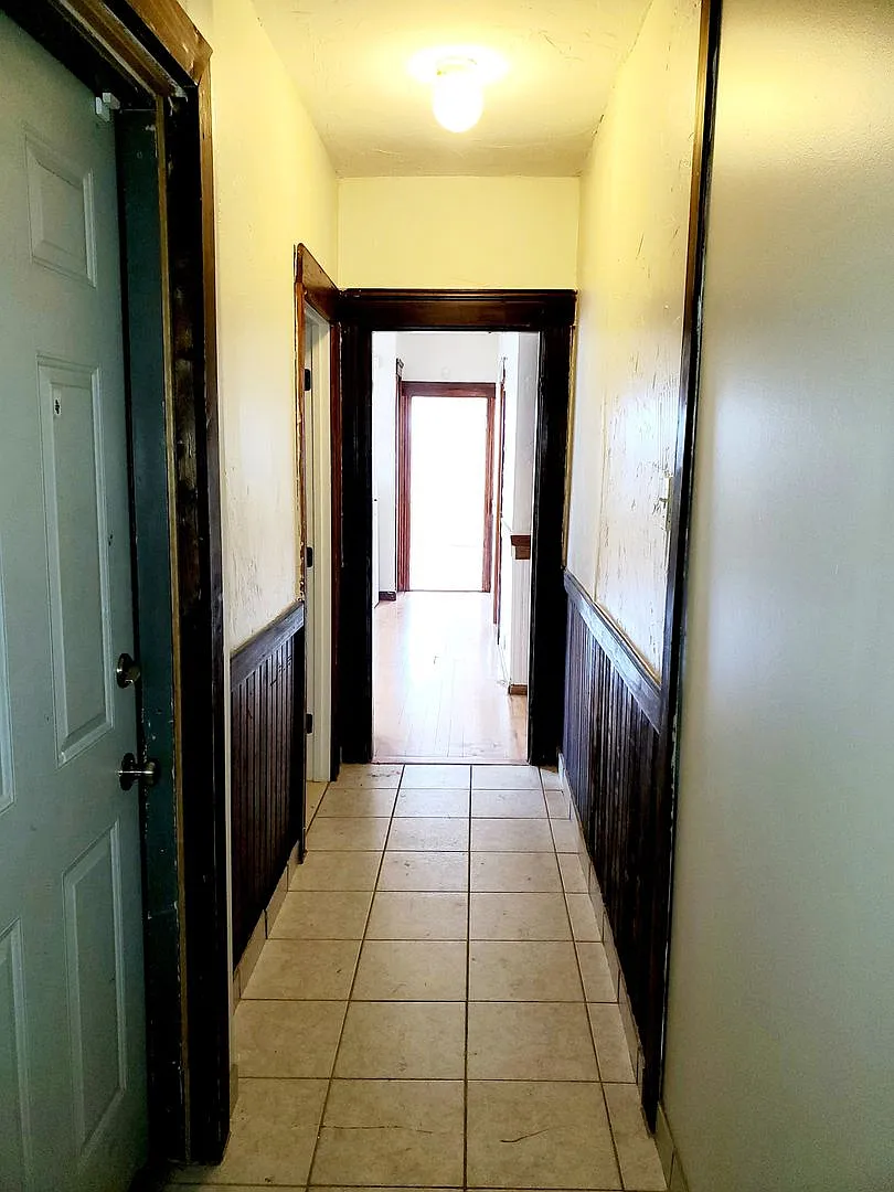 48 Everard — Photo 2