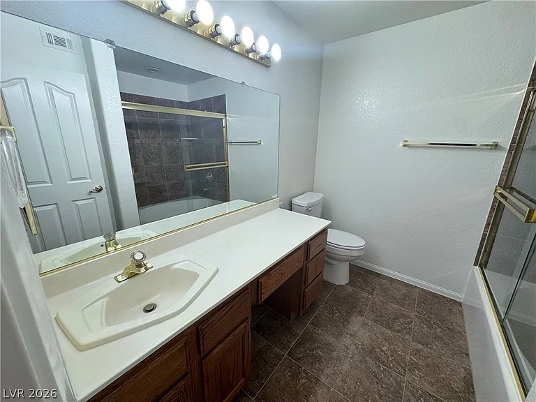 701 Capri Dr #13B — Photo 15