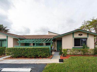 450 Lakeview Dr APT 4, Weston, FL, 33326