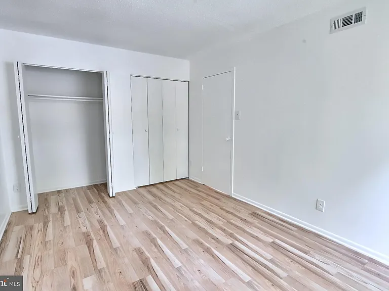 1580 Moorings Dr #11B — Photo 34