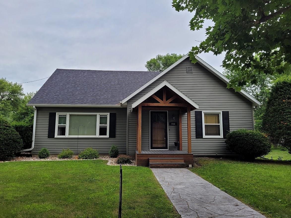 910 Rock St, Plymouth, IA 50464 Zillow