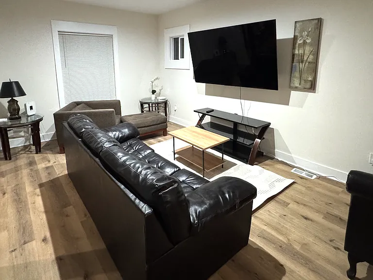 220 W Buena Vis — Photo 11