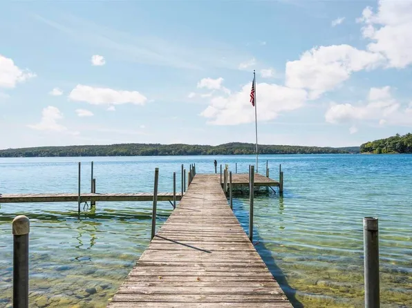 818 Whitfield Vw, Walloon Lake, MI 49796