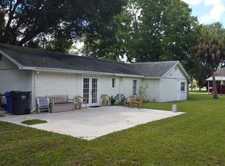 815 10th St SW, Ruskin, FL 33570