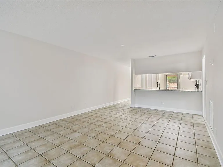 4800 Brittany Dr S #102 — Photo 20