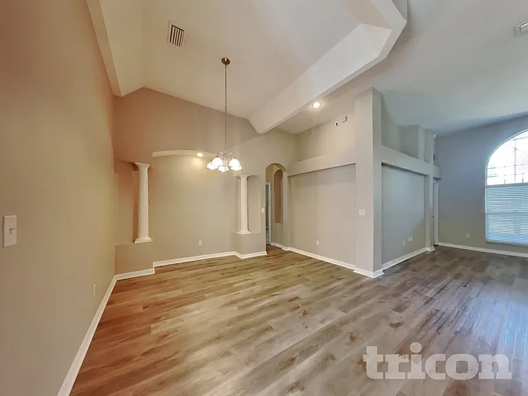 1614 Sand Hollow Ln — Photo 4