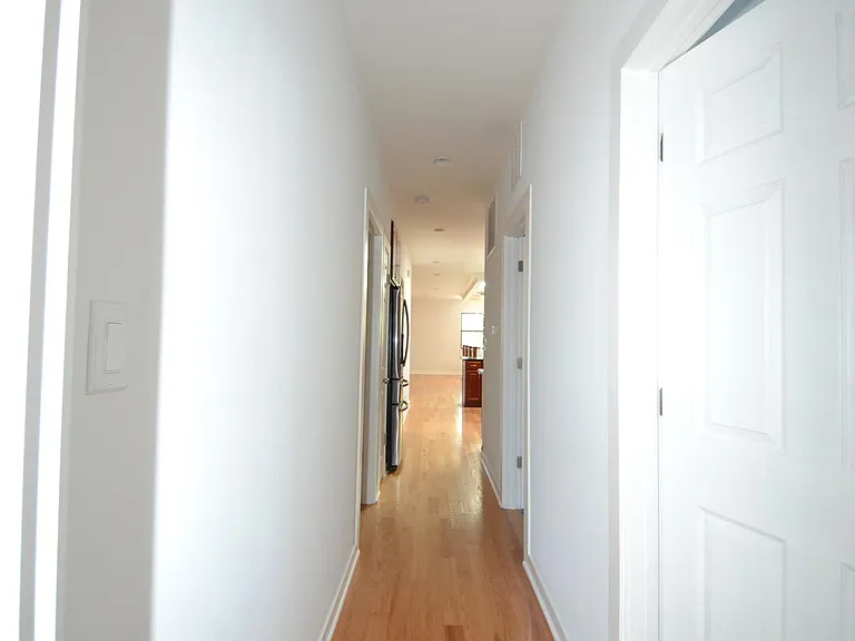 461 W 28th St #2F — Photo 6