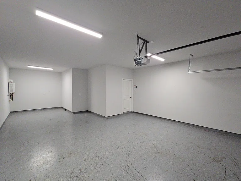 9227 Dearborn Knoll Dr — Photo 36