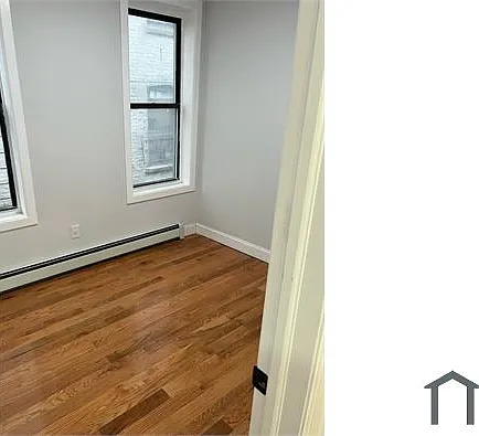 1191 Van Nest Ave — Photo 1
