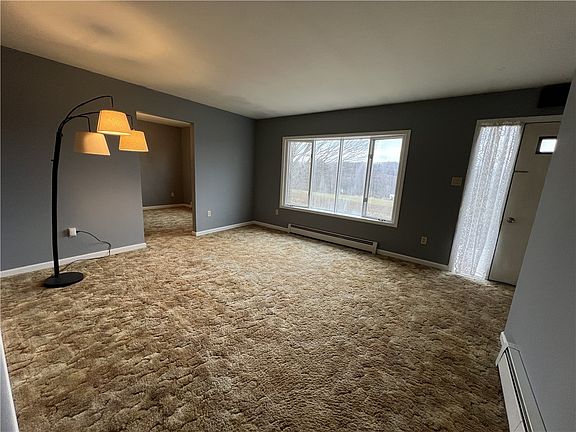 3rd image of 143 Sunrise Ln