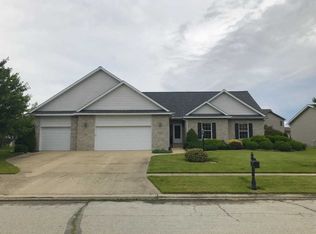 102 Giant City Rd, Monticello, IL 61856