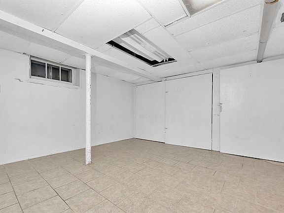 3rd image of 8526 115th St