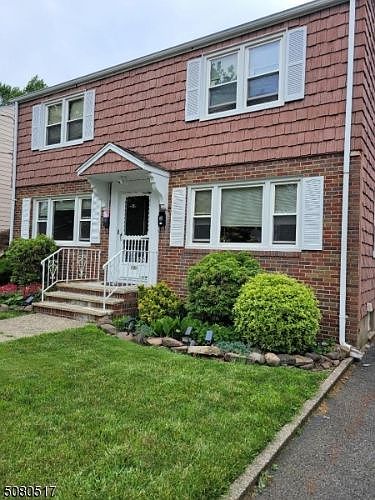 1st image of 172-174 Baldwin Pl