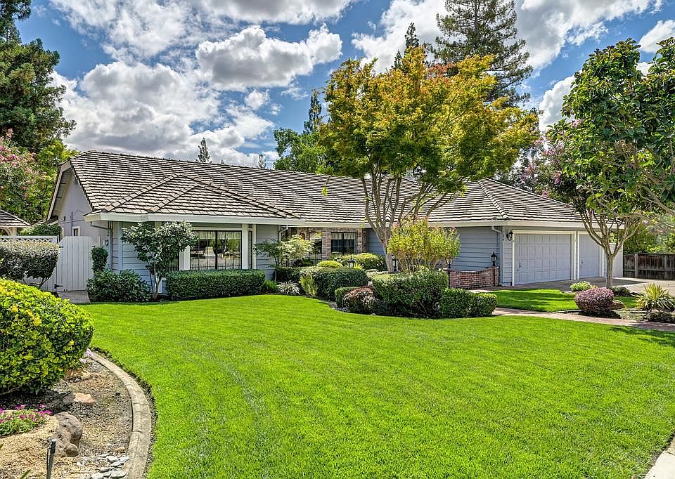 1st image of 124 Gold Rock Ct