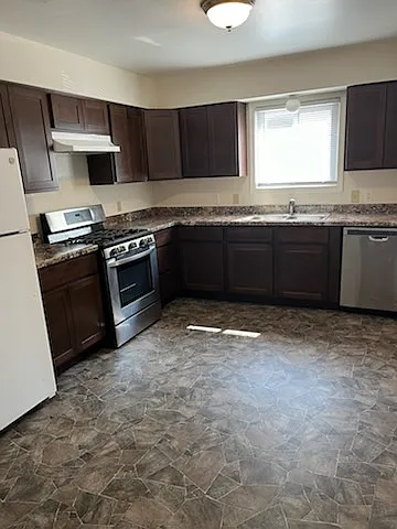 Building Photo - Hampton Park/ Sheffield Village Apartments&Townhomes