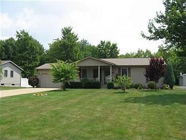 1st image of 405 Plymouth Pl