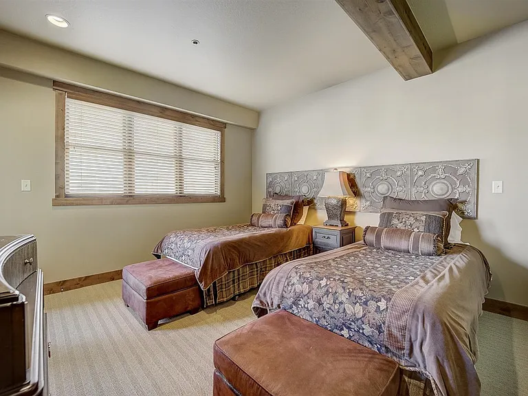 7580 Royal St E #24 — Photo 16