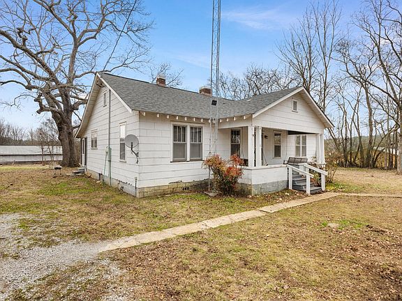 3rd image of 685 Beacon Light Rd