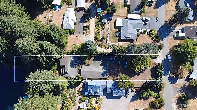 3rd image of 5016 Brassfield Road SE