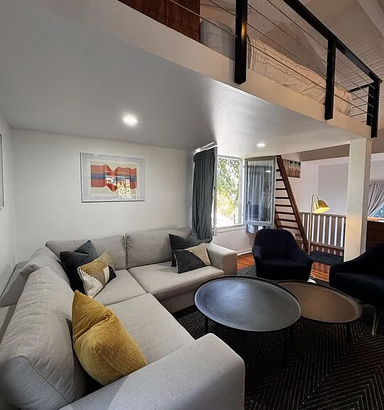 2449 Riverside Pl #REAR HOUSE — Photo 1