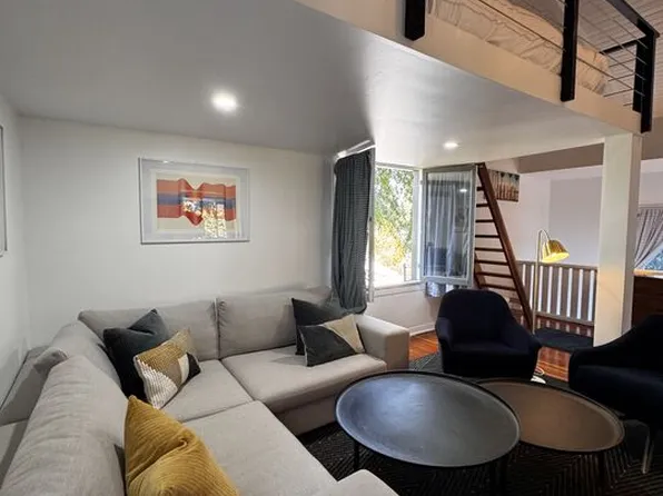 2449 Riverside Pl, Los Angeles, CA 90039