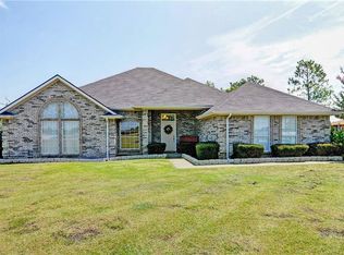 16212 University Dr, Forney, TX 75126