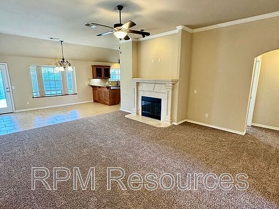 4th image of 10800 SE 27th St