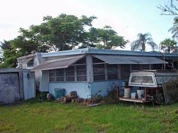 3rd image of 902 Lucille Ave