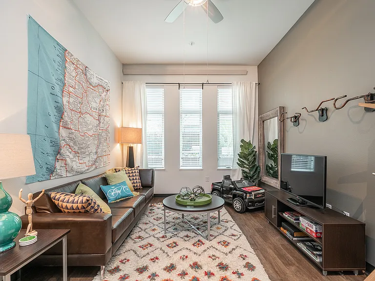 Arena District Apartments — Photo 7