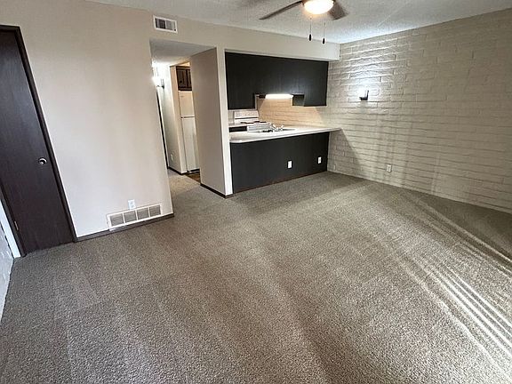 2nd image of 1940 Dudley St #10