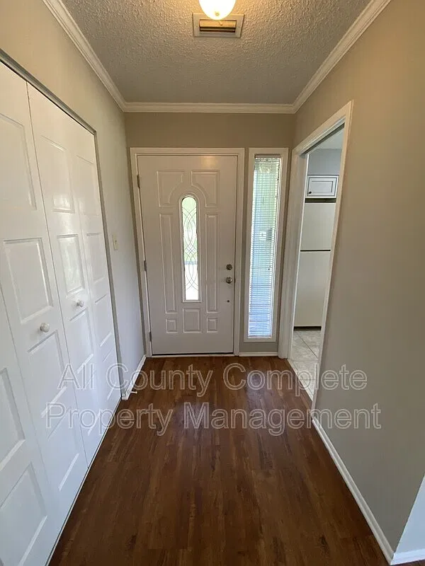 The Lakes Condominiums — Photo 3