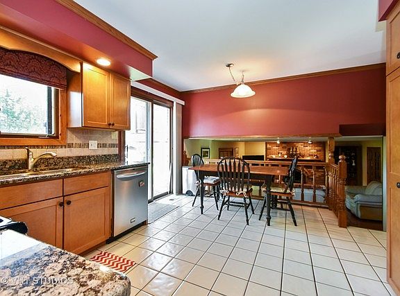 4th image of 15219 Bayberry Ct