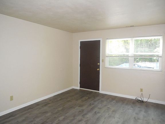 4th image of 1417 Saint Clair Ave APT 2