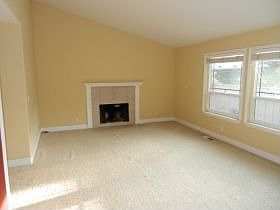 5th image of 425 Branham Ln E
