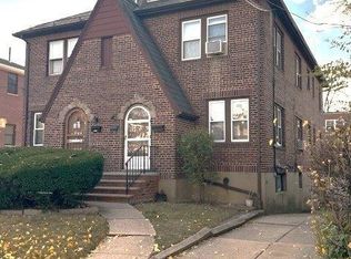 4012 190th St, Flushing, NY 11358