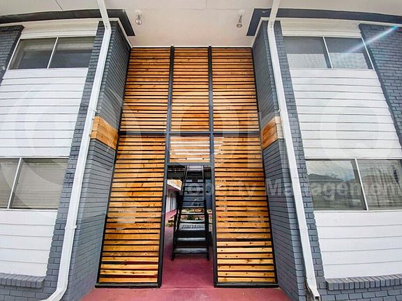 4th image of 2701 Hemphill St APT 102