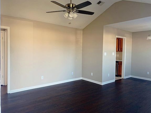 2nd image of 320 Audrea Ln
