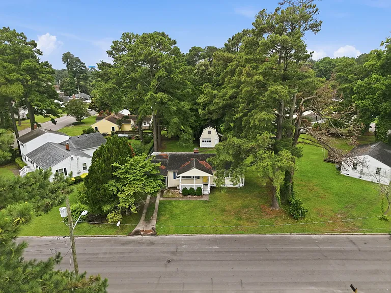 1407 Midgett Dr — Photo 38
