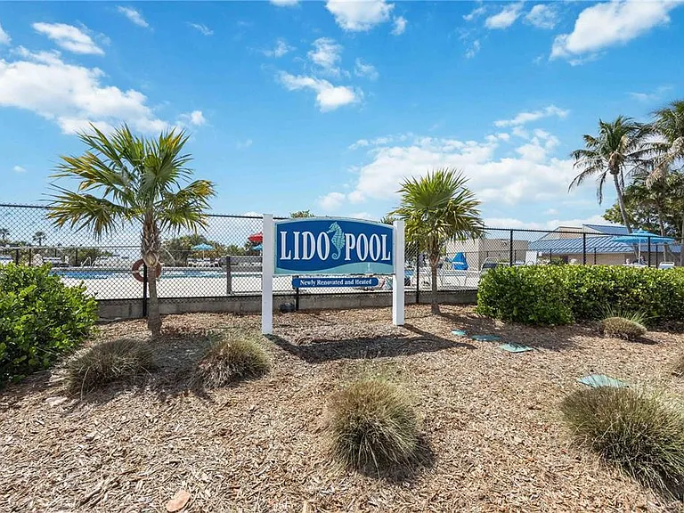 765 John Ringling Blvd #5 — Photo 46