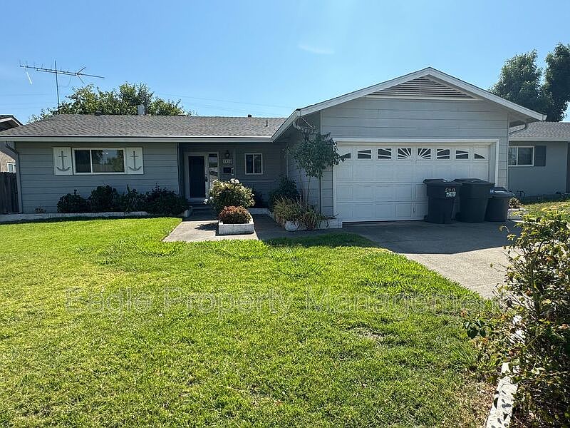 1st image of 5412 Fernwood Way