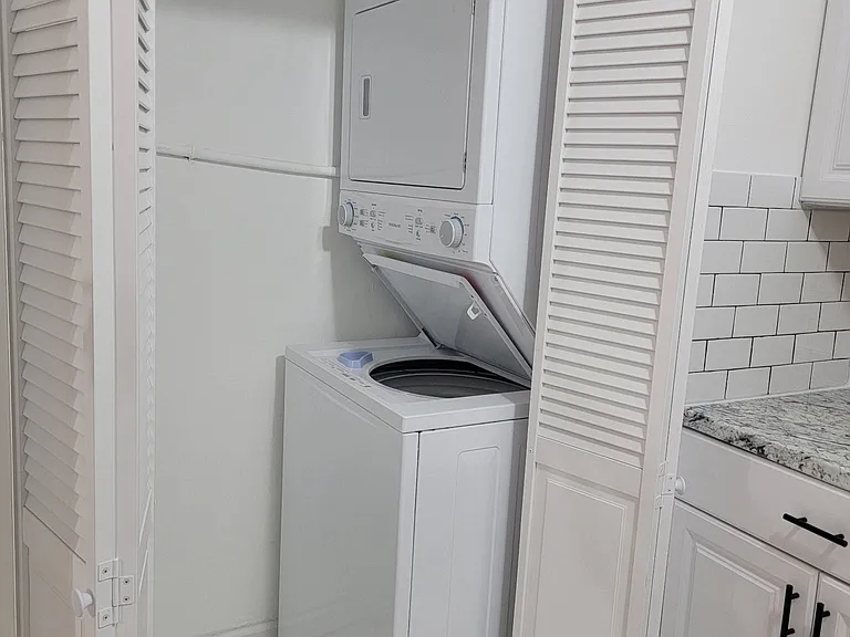 284 Storm Dr #285 — Photo 9