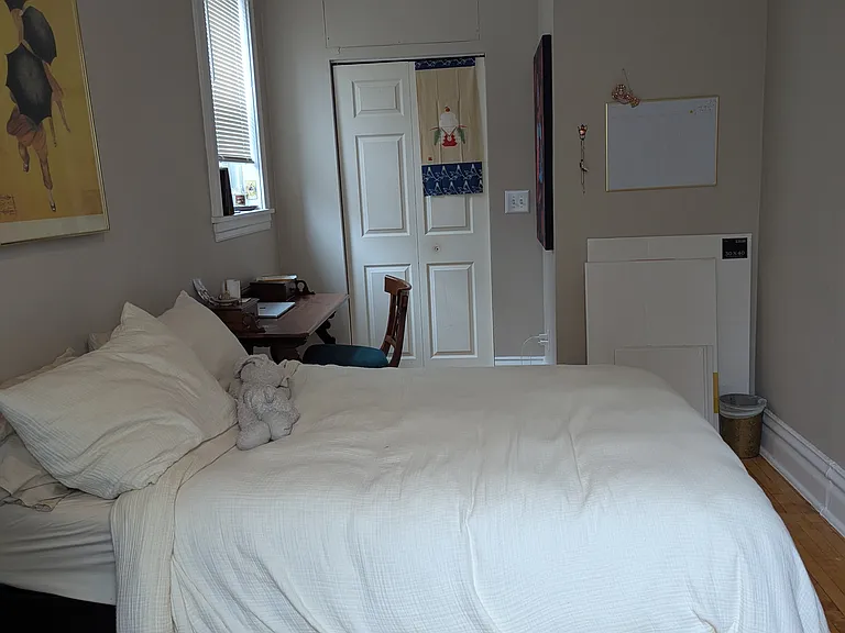 1638 W Waveland Ave — Photo 2