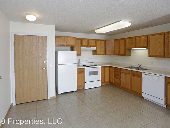 3rd image of 4261 33rd Ave S #7001716